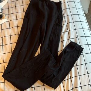 Black Lululemon leggings